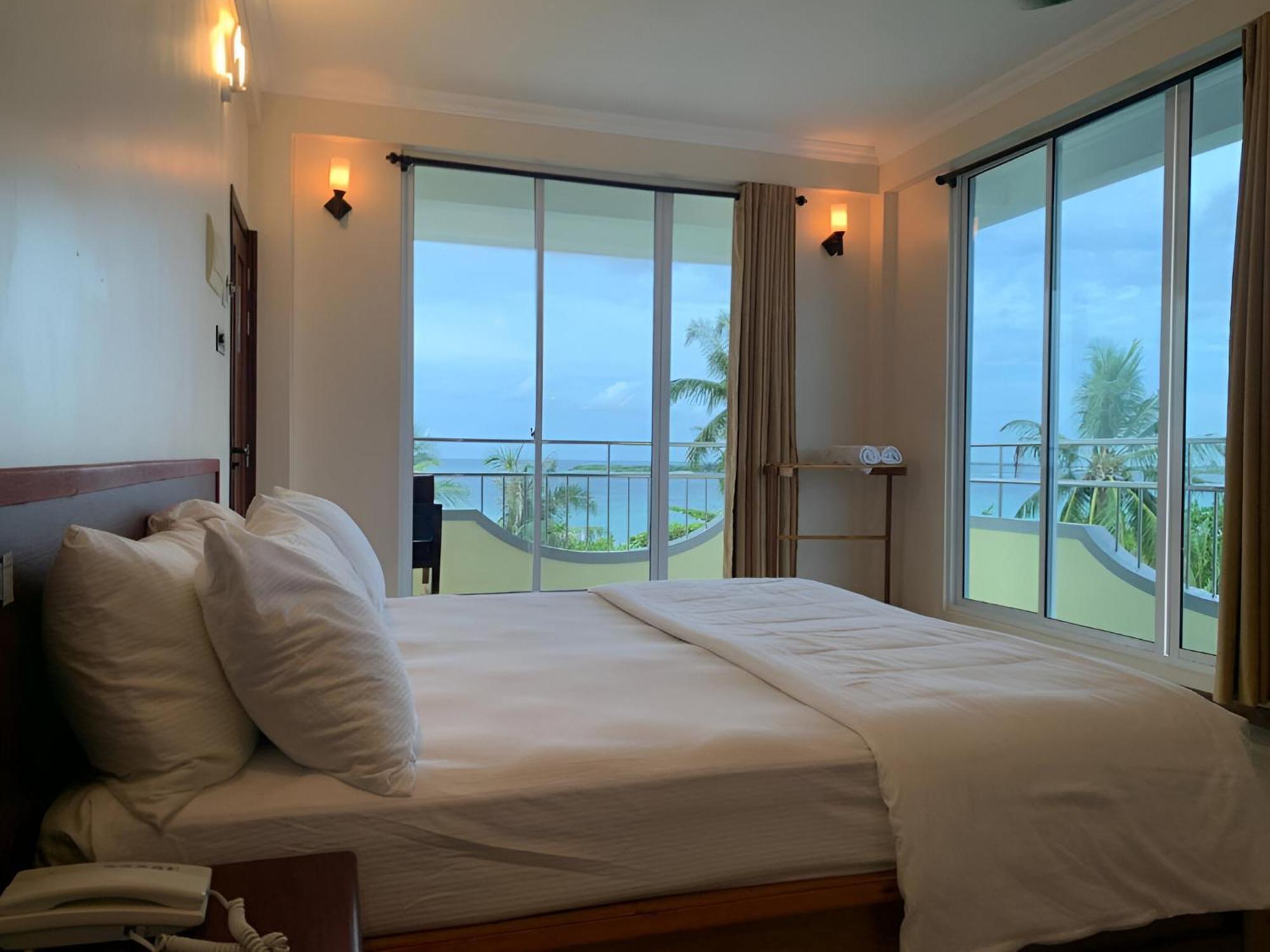 Noah Private Beach House Himmafushi Exterior photo