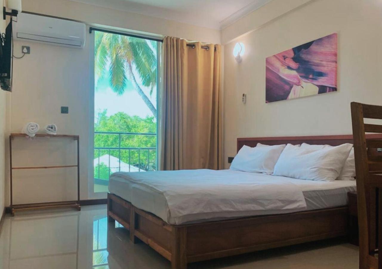 Noah Private Beach House Himmafushi Exterior photo